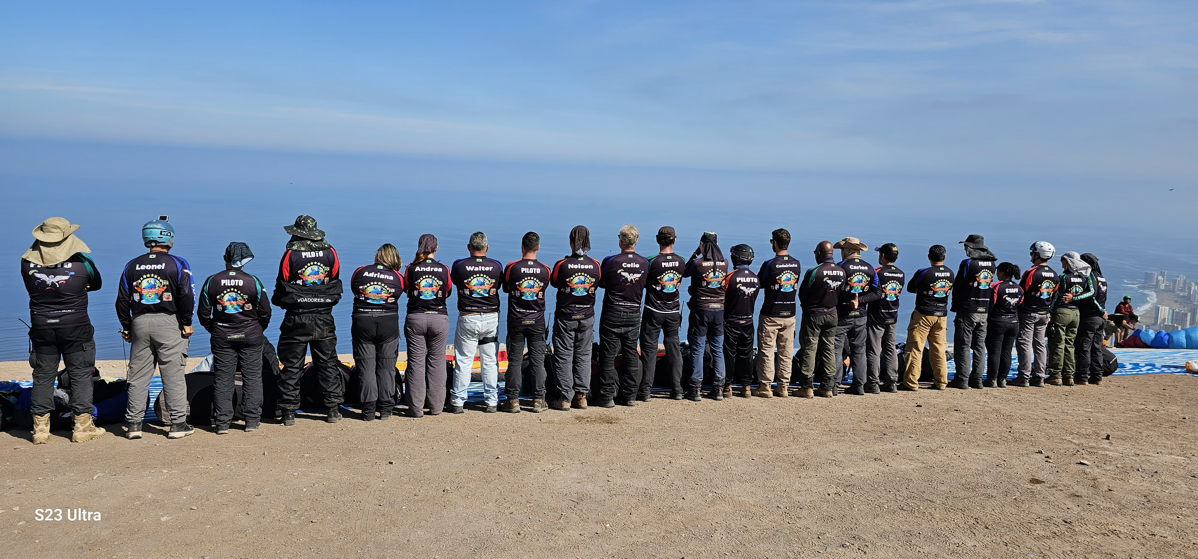 Pilotos de parapente em Iquique